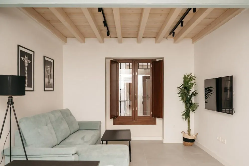 Agj Homes Granada Apartment